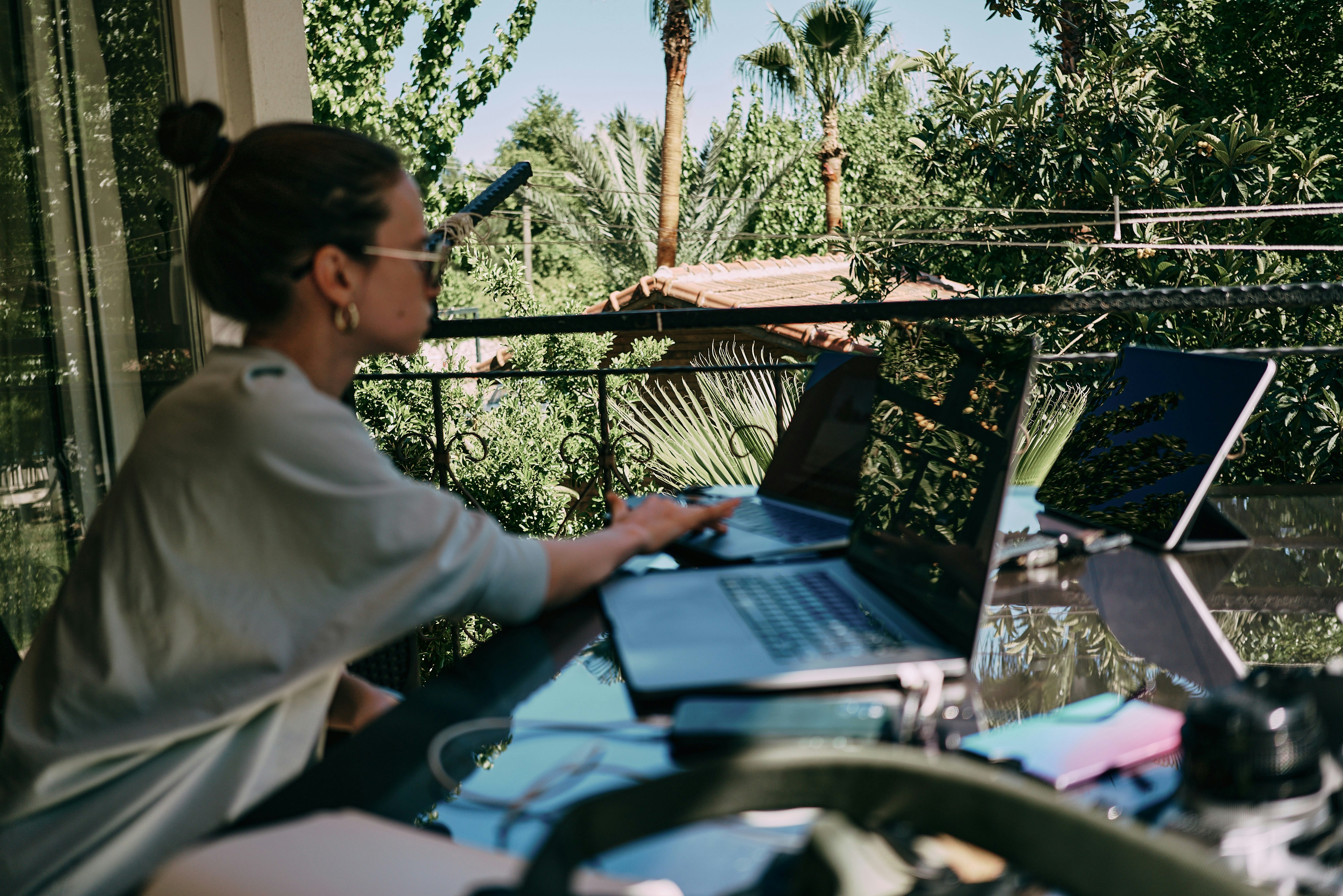 Digital nomad working abroad